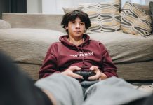 Slaap en hersenontwikkeling raken uit balans in de adolescentie